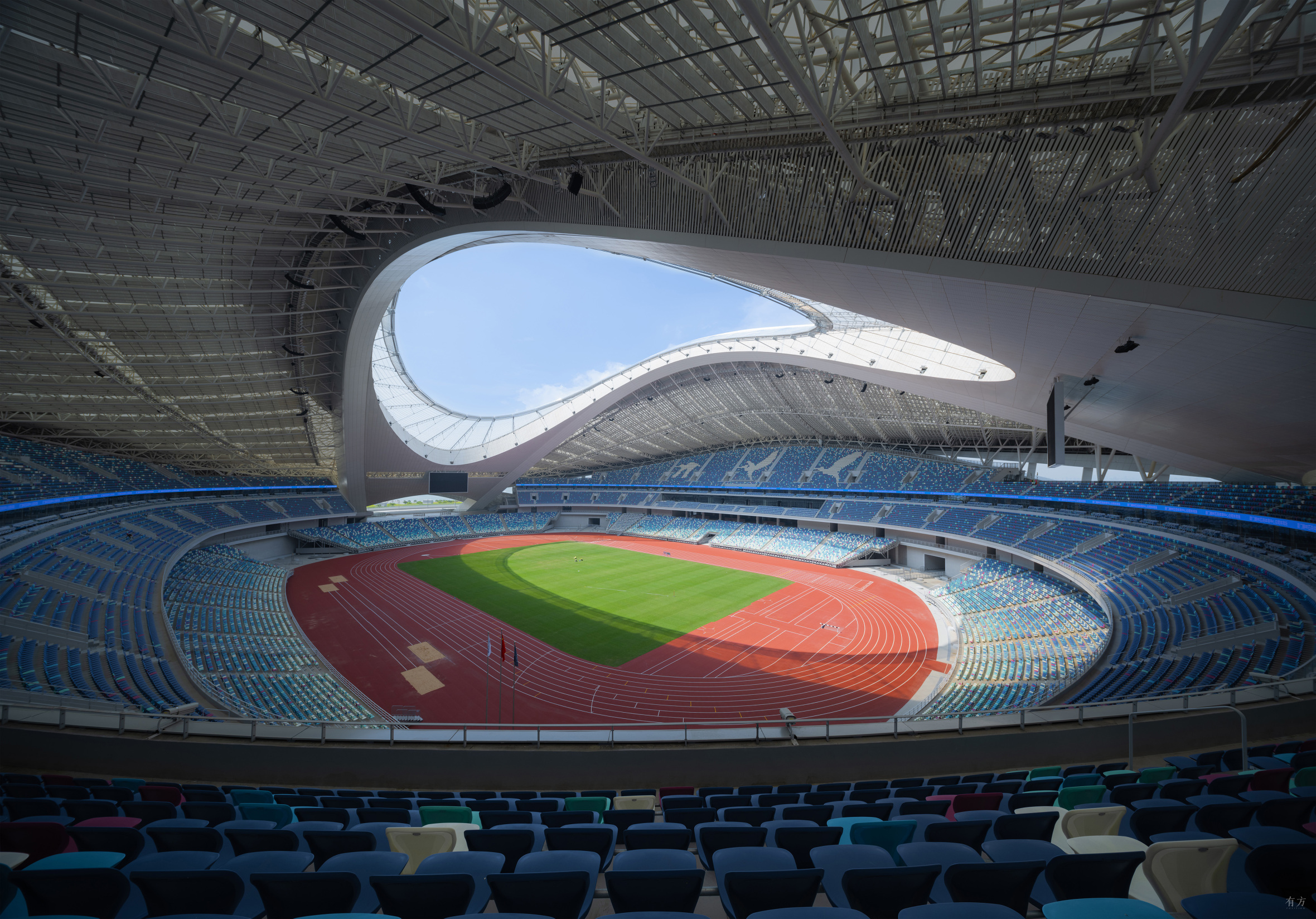 80岁后还能潇洒挥杆，才是高尔夫球友的终极浪漫